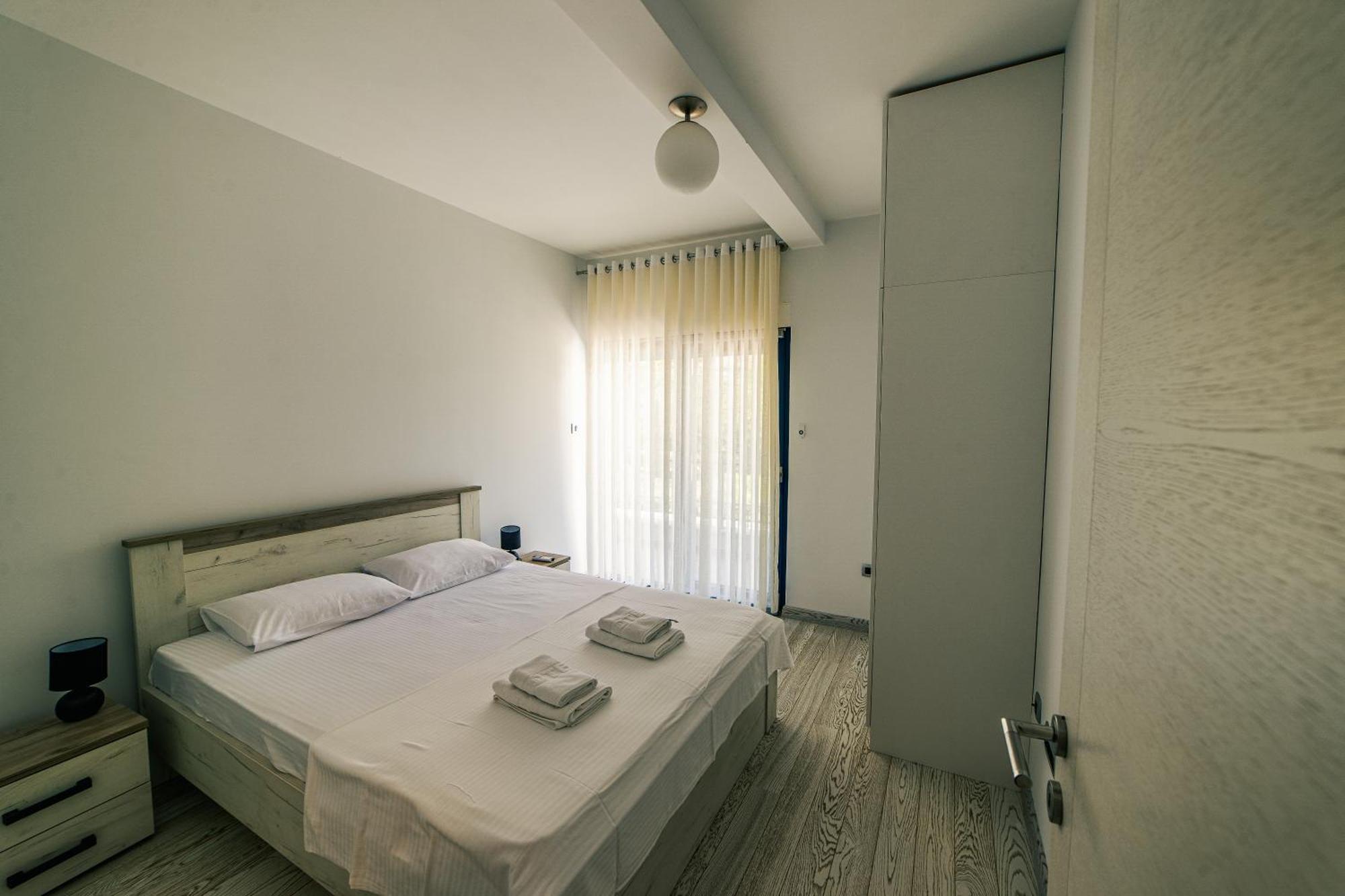 Green Bay Apartments Morinj Kotor Exteriör bild